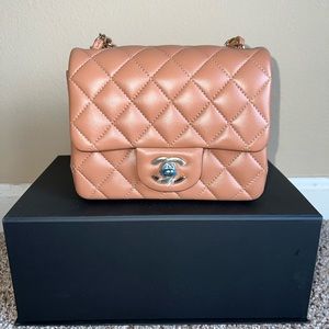Chanel 22s Carmel Mini Square